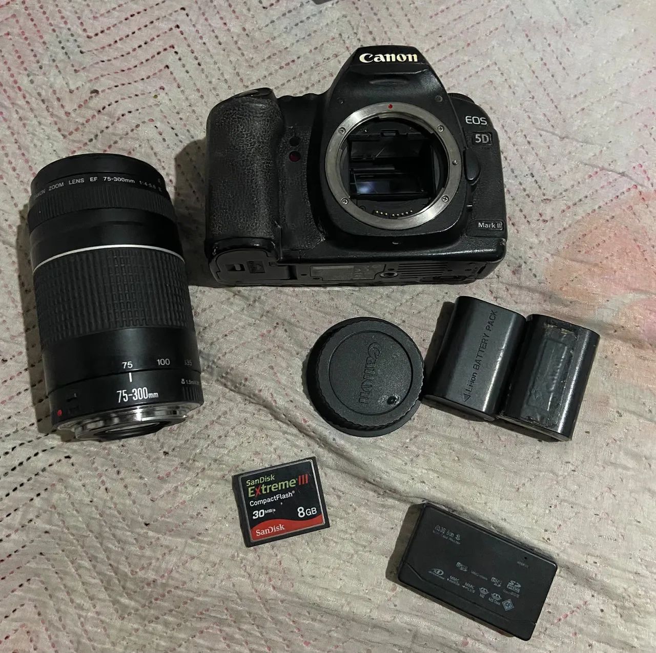 Camera Cânon 5D Mark II