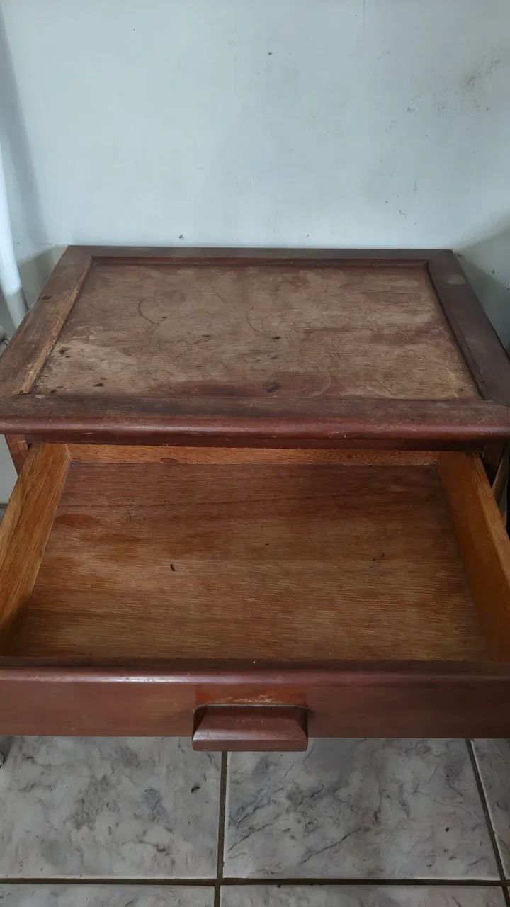 Comoda de madeira com 3 gavetas  - Foto 2