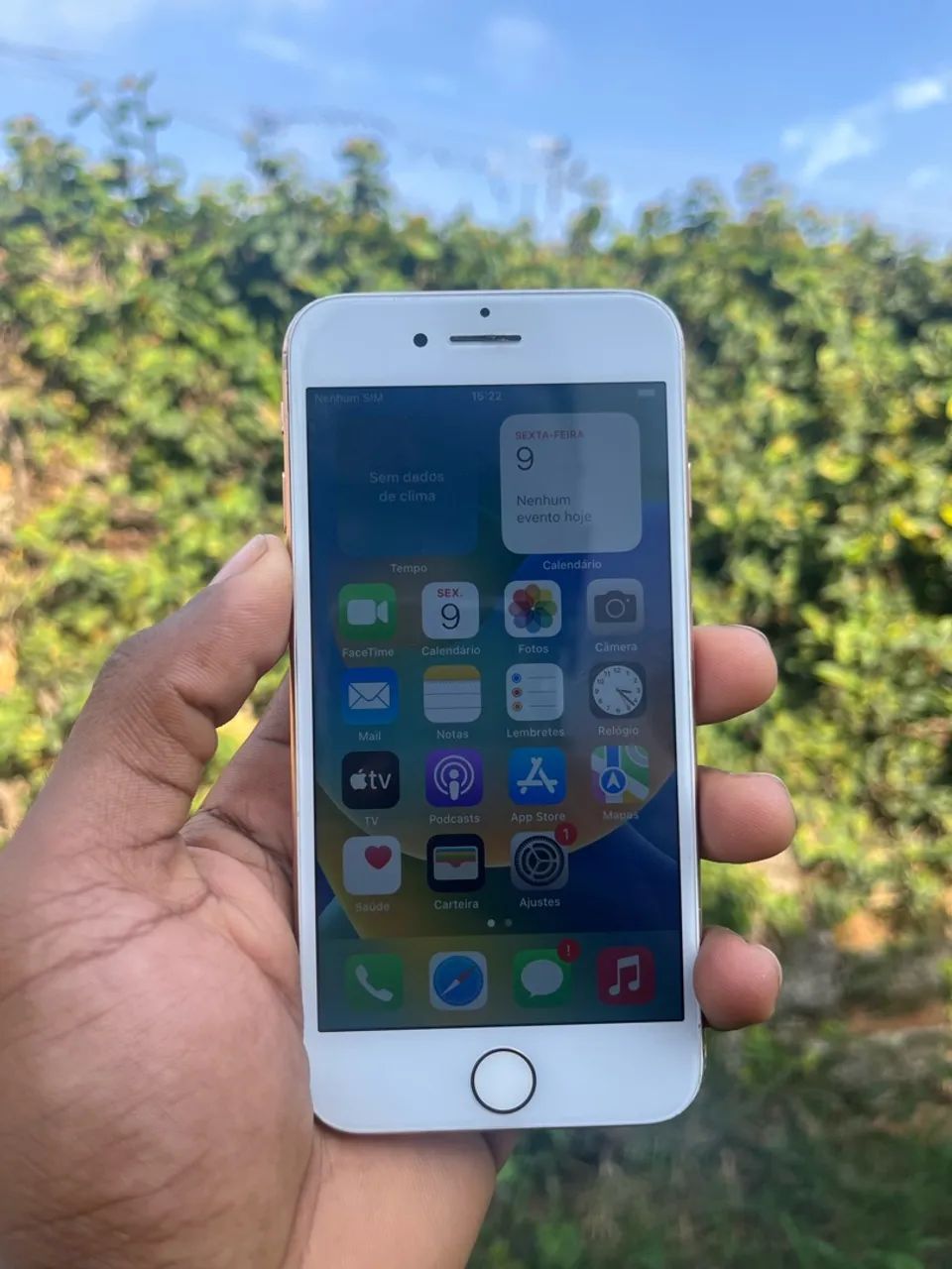 iPhone 8