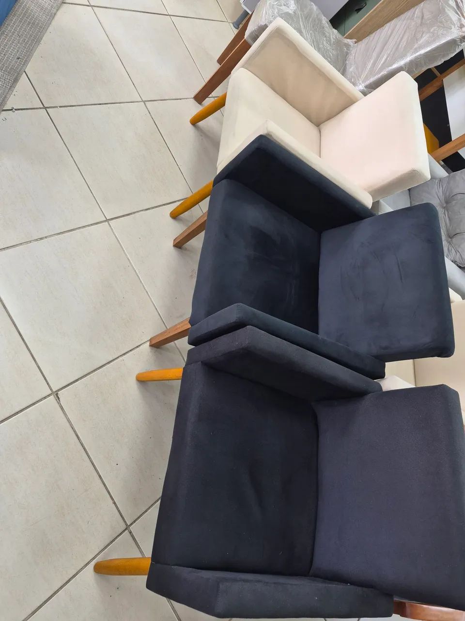 Poltronas mostruário  - Foto 2