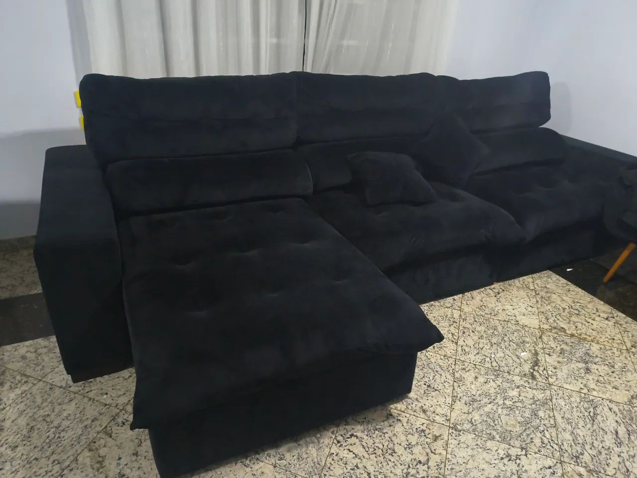 Sofá Retrátil Preto 6 lugares - 3,5m largura - Foto 3