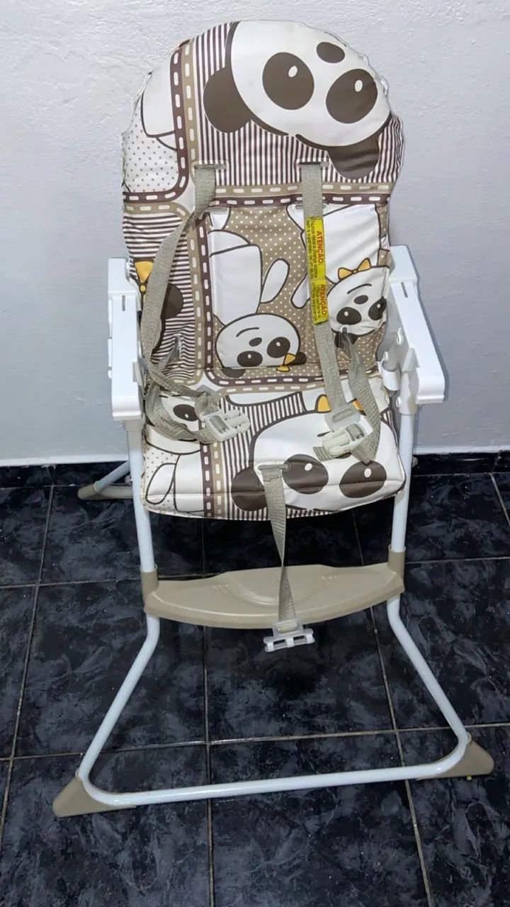 Cadeirinha alimentação bebê 