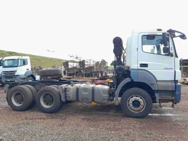 MB AXOR 3344 6X4 ANO 2022 195.000KM - Foto 10