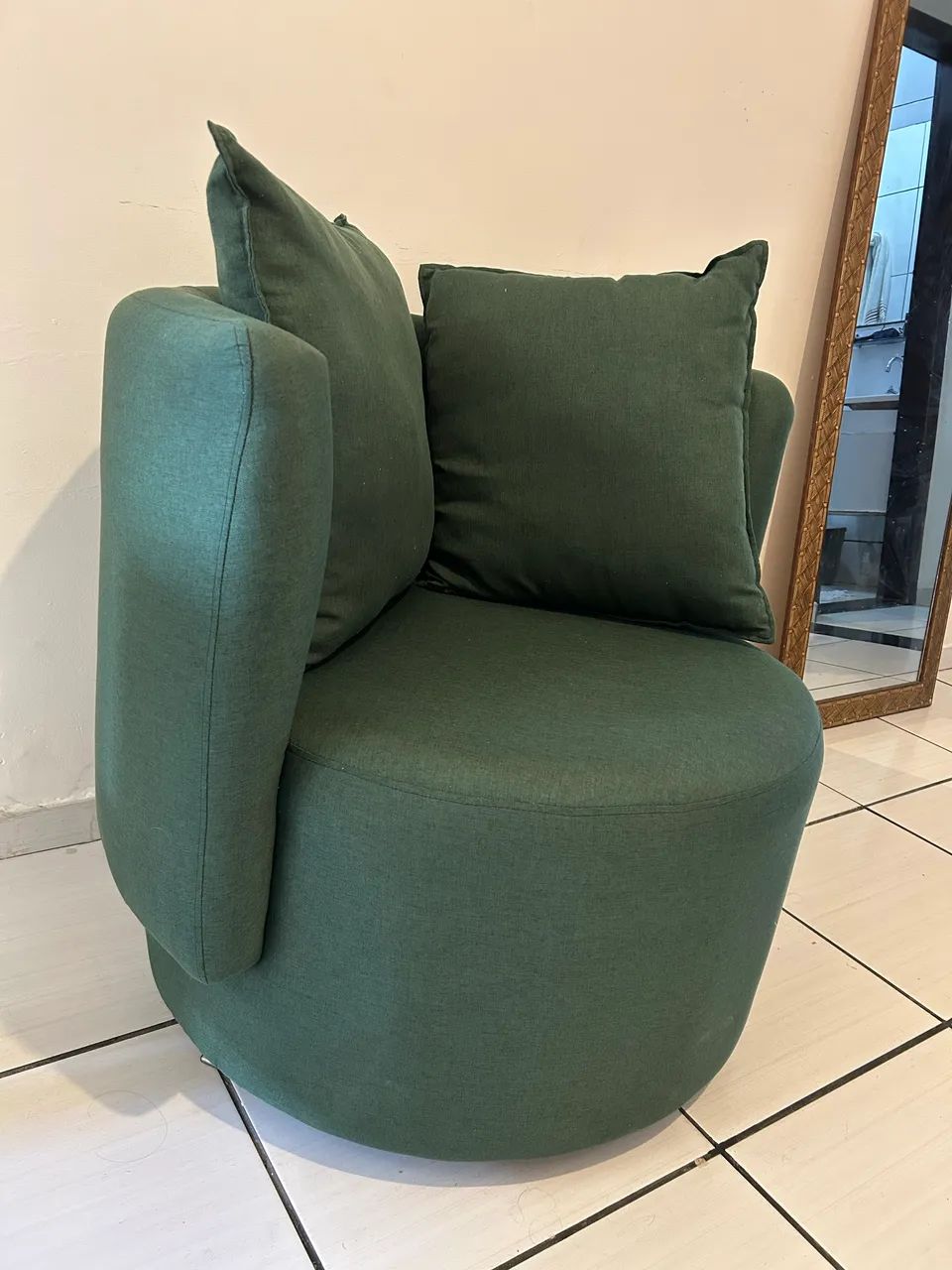 Poltrona de linho luxo verde giratória  - Foto 4