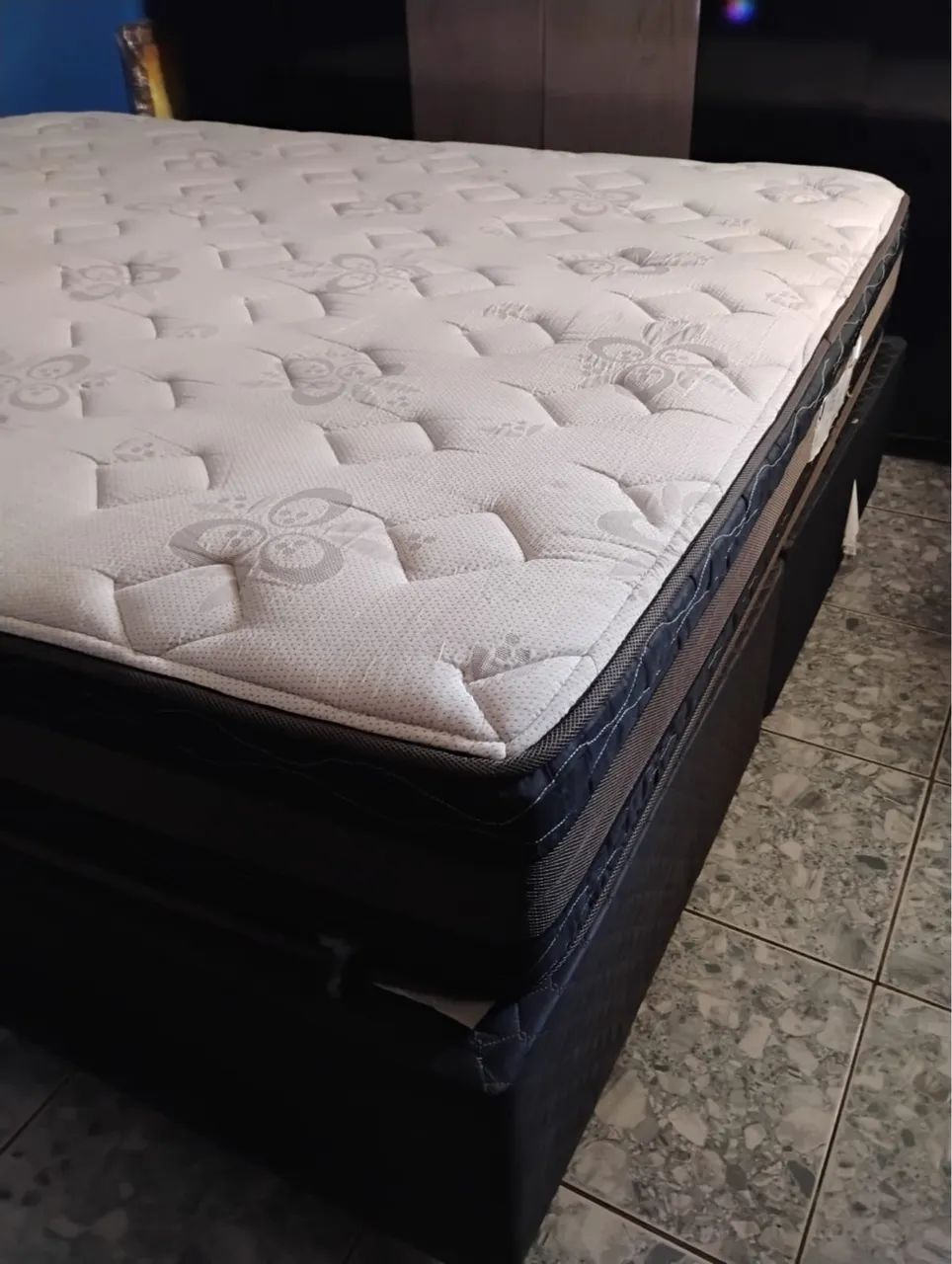 Cama Queen Herval