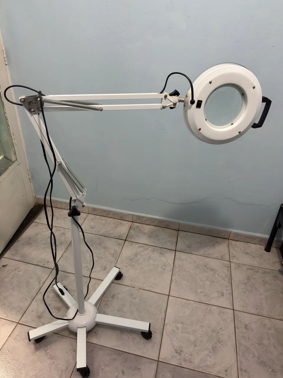 Lupa profissional - salão de beleza 