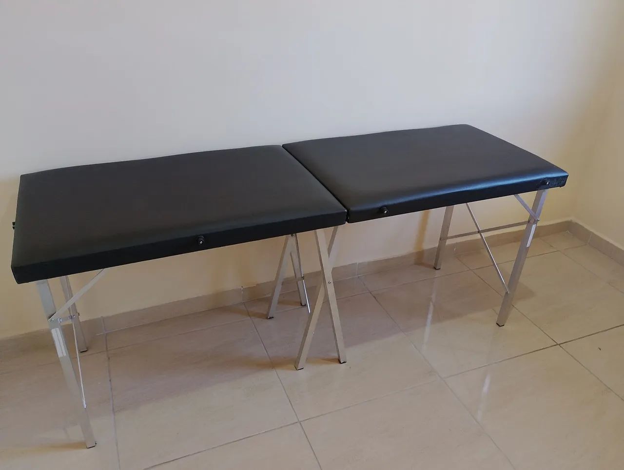 Kit de Tatuagem com Maca Portátil (Maleta) - Foto 2