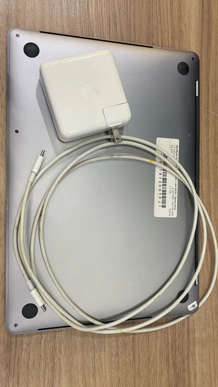 MACBOOK PRO 8GB RAM 256GB SSD COR 1.5 2016 - Foto 3