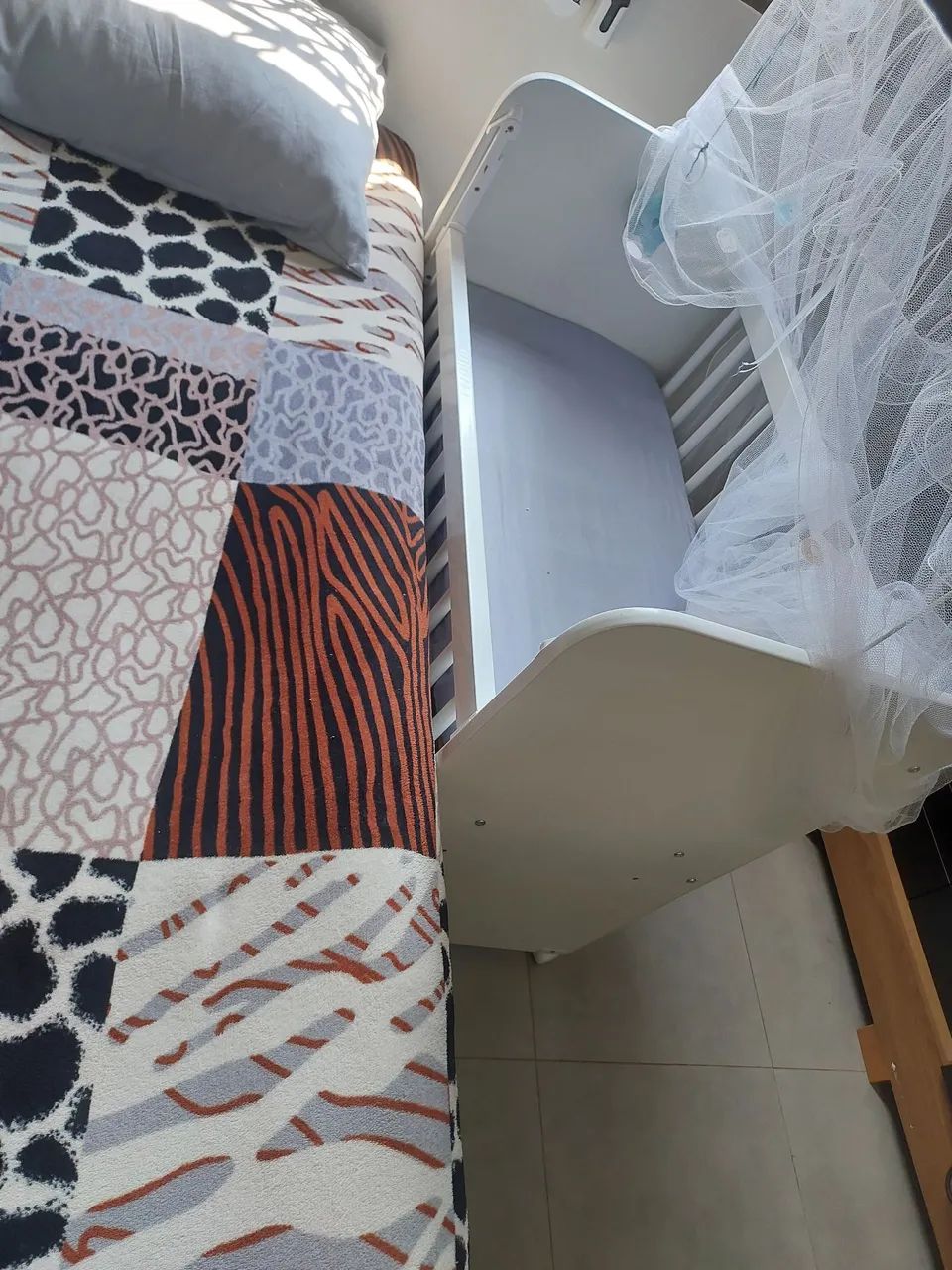 Mini berço grade móvel 