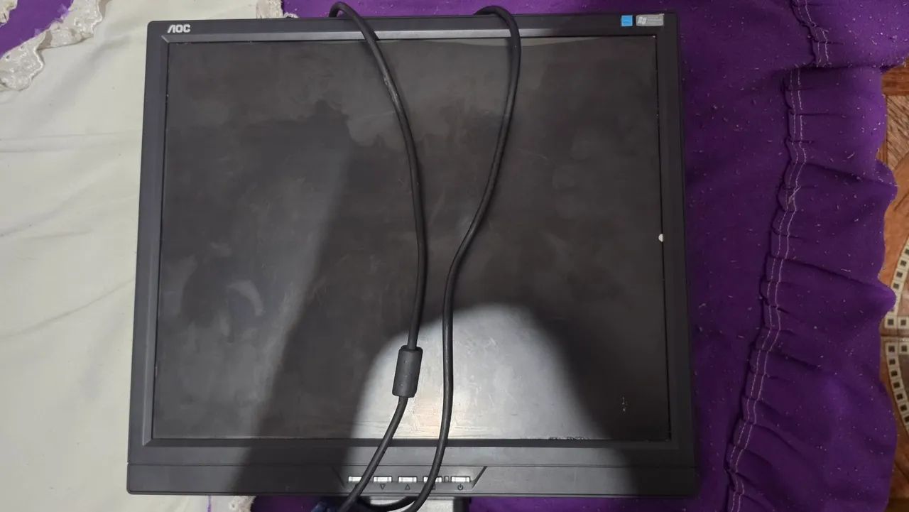 Monitor AOC