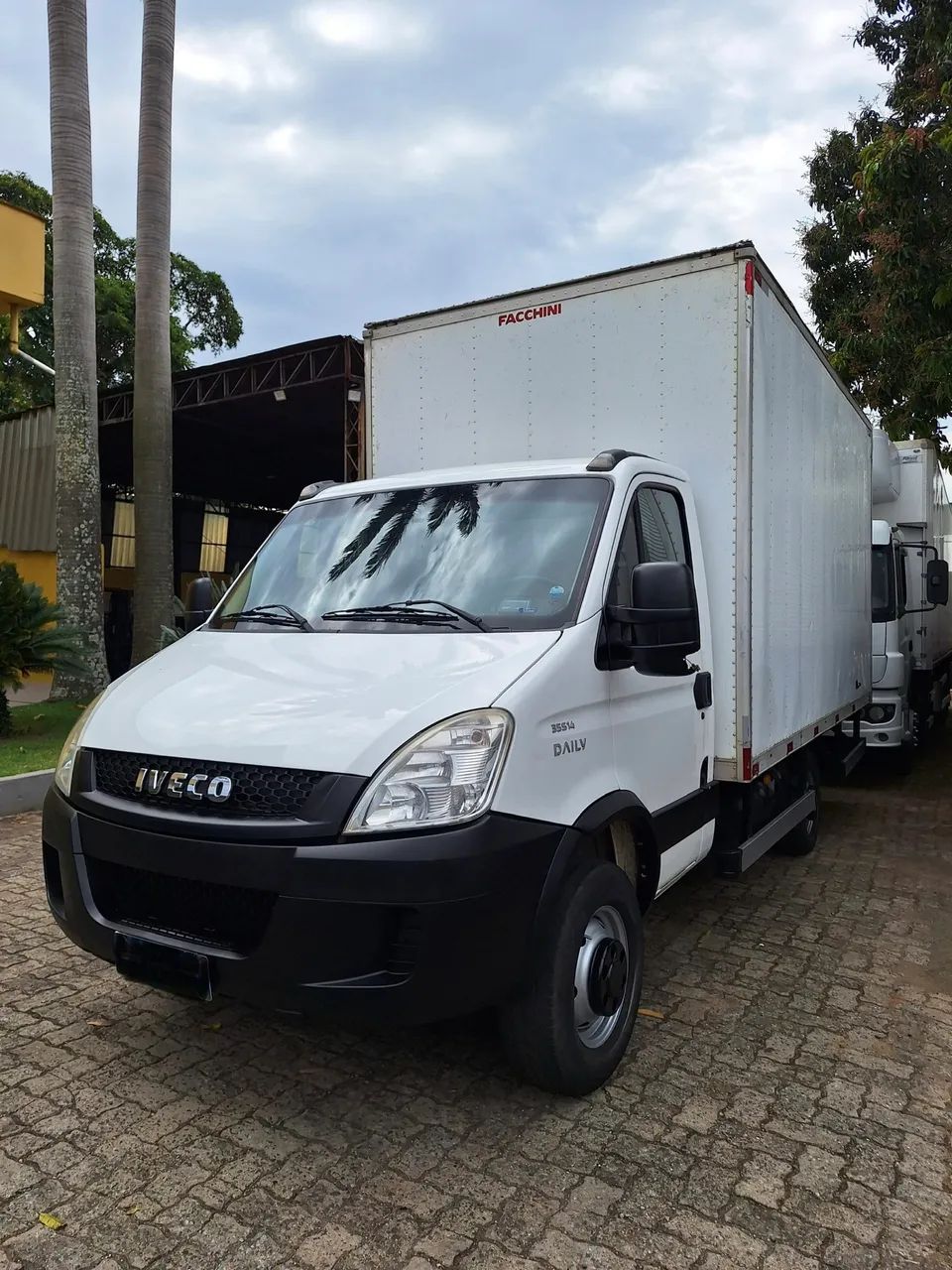 IVECO 35S14 ANO 2017  - Foto 2