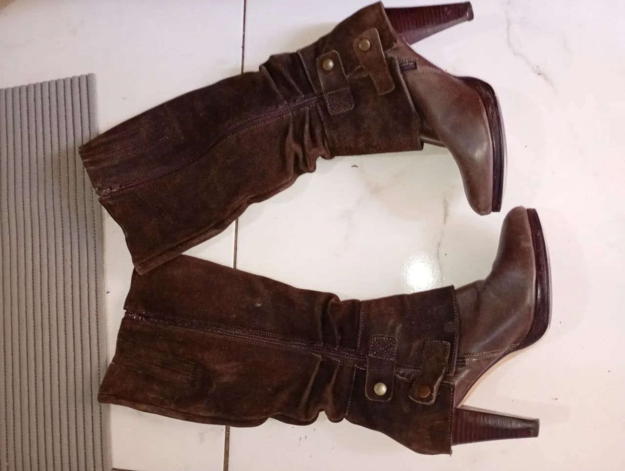 Bota feminina n36 - Foto 2