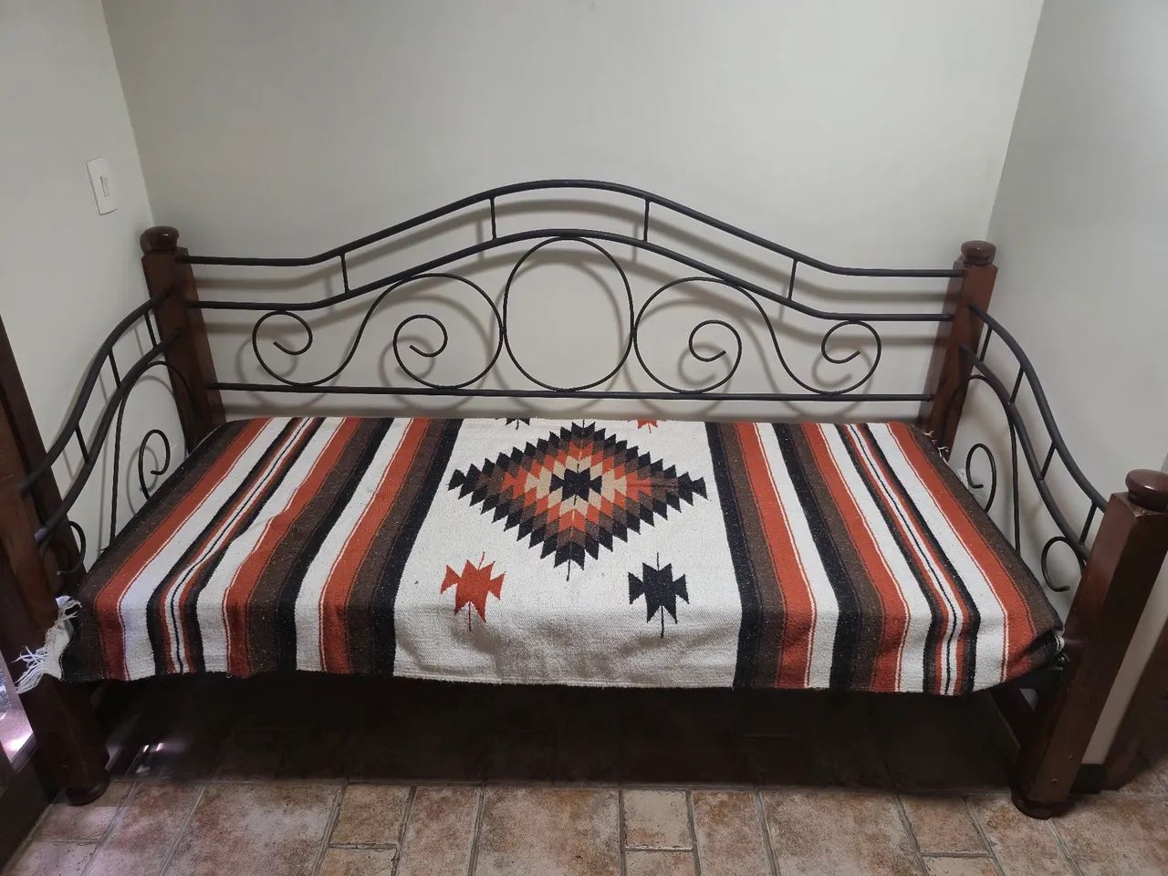 Cama de solteiro 