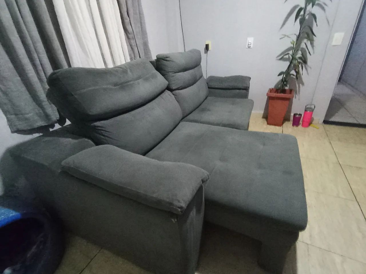 Sofá retrátil e reclinável estado de novo  - Foto 2