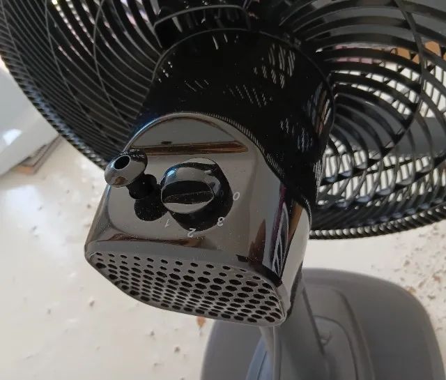 Ventilador de Mesa Ventisol Turbo 6 Pás Preto 220V - Foto 4