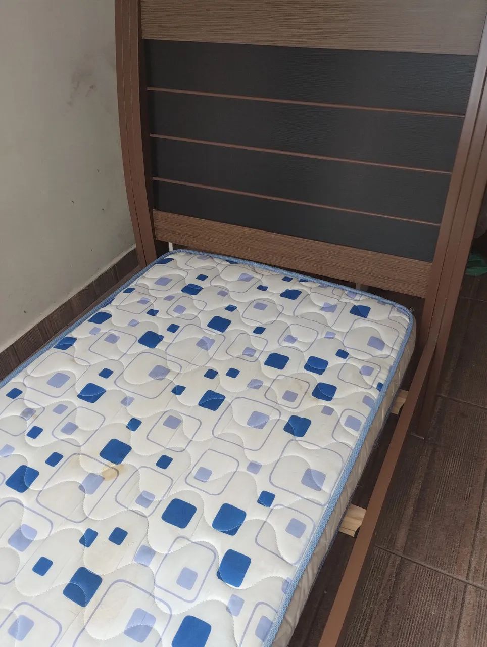 Cama de madeira solteiro com colchão entrega e monta  - Foto 4