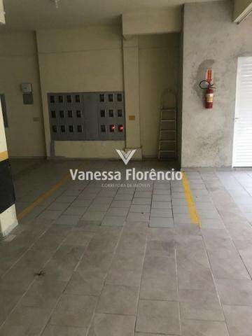 Frente para 2 Avenida Mobiliado Apartamento com Terraço 03 Quartos sendo 01 Suíte - Foto 4