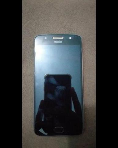 Moto G5s em ótimo estado