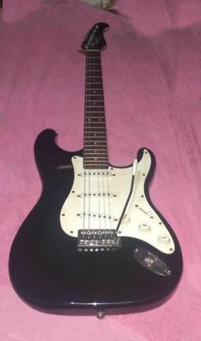 Guitarra eagle nova