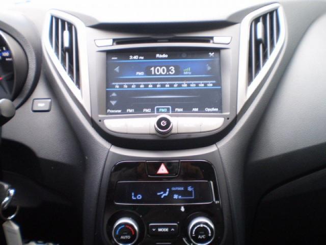 HYUNDAI HB20X 1.6 16V PREMIUM FLEX 4P AUTOMÁTICO - Foto 8