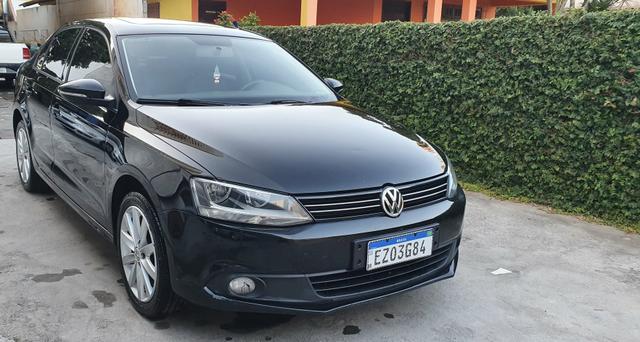 VW Jetta 2013/13 - com teto solar - impecável! - Foto 3