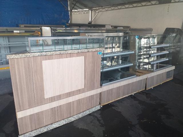 Frente de balcões fabricados para padaria
