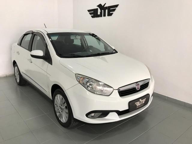 Fiat - Grand Siena 1.6 Essence Flex 2014 Branca