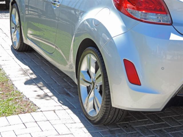 Hyundai Veloster 1.6 2012 50.000 km - Foto 9