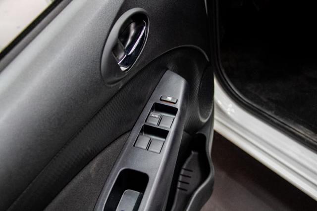 TOYOTA ETIOS HATCH X PLUS 15 AT 19/20 - Foto 9