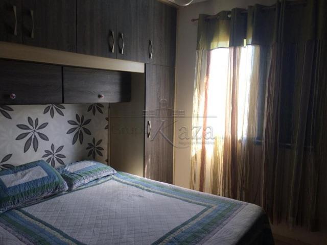 Apartamento 3 dormitórios com armários nos cômodos - Foto 4