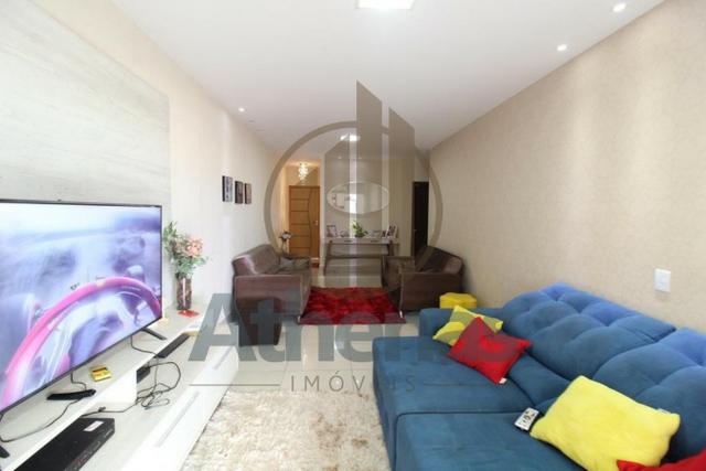 Vende-se Casa no Condomínio Rio Coxipó, com 3 quartos sendo 1 suíte