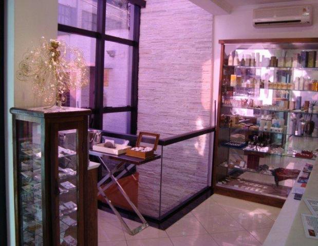 Maravilhoso prédio comercial - Foto 9