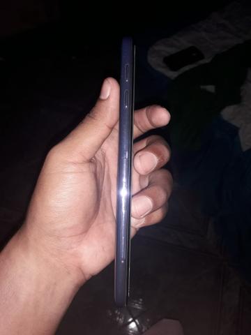 Vende-se um j6+