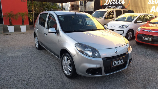 Sandero exp 1.0 2012 completo, financio pego trocas ou moto como entrada - Foto 3