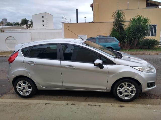 Ford Fiesta Hatch 1.5L SE Prata 2014/2014 ( 5P 111cv ) - Foto 4