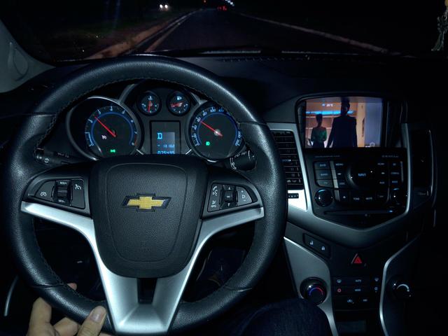 Cruze LT Hatch - Foto 10