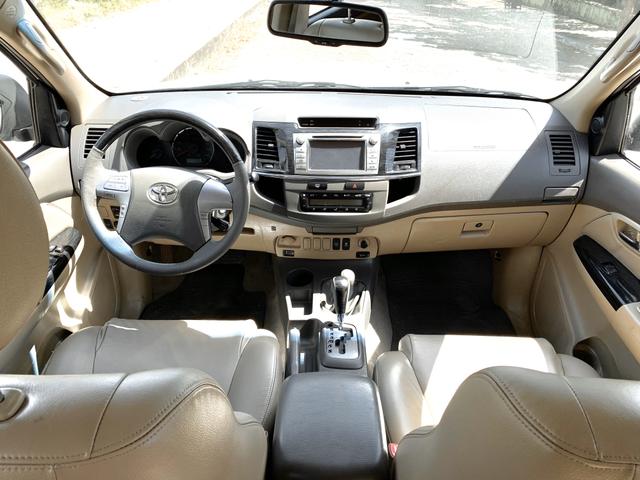 Toyota Hilux SW4 2013 diesel 7 lugares Pneus novos Pirelli!!! - Foto 7