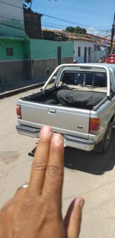 Vendo uma ranger cabine dupla ano 1999 - Foto 2