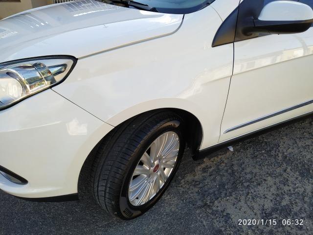 Fiat Grand Siena 1.6 16v Essence Manual FLEX 2015 - Foto 4