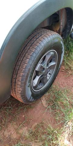 Vendo s10 tornado 4x2 2.8 diesel - Foto 6