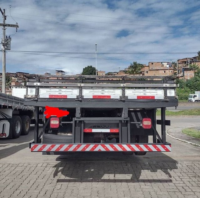 GRANDE OPORTUNIDADE CAMINHÃO VM 180