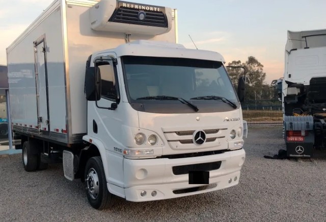 CAMINHÃO MERCEDES-BENZ ACCELO 1016