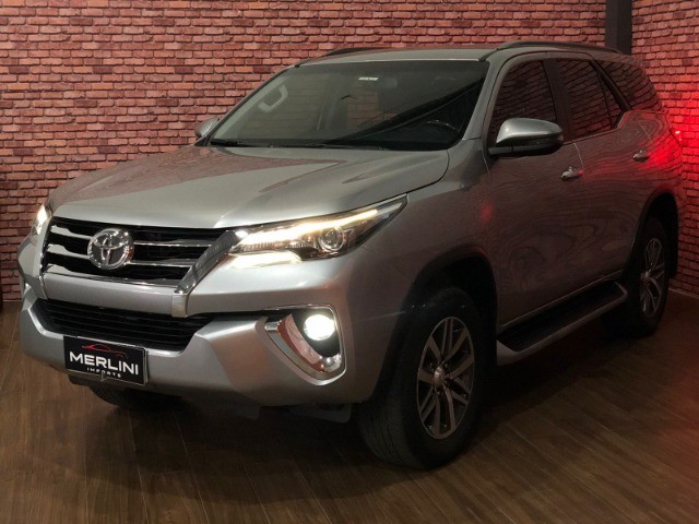 TOYOTA SW4 2.8 SRX 4X4