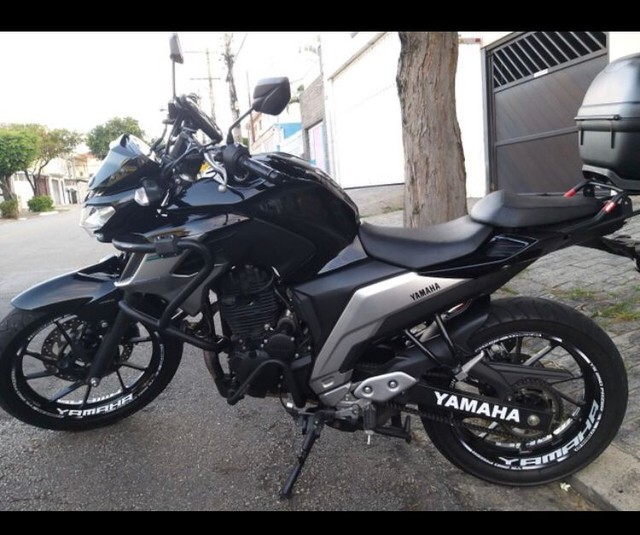 VENDO YAMAHA FAZER 250