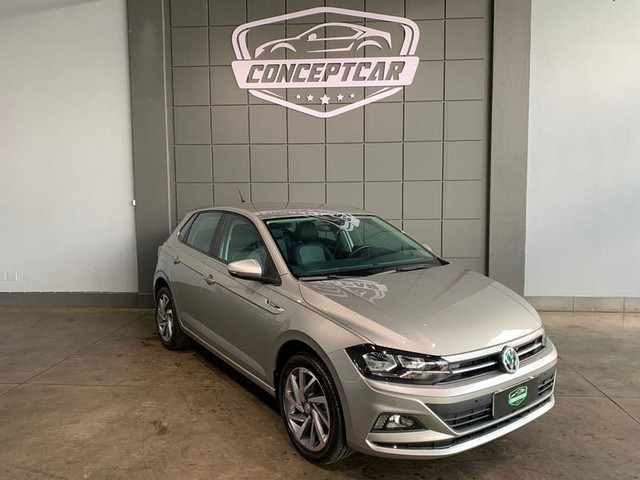VOLKSWAGEN POLO HIGHLINE