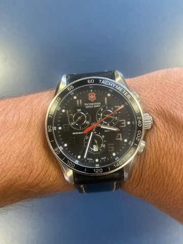 relogio victorinox swiss army pulseira de couro