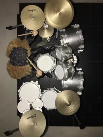 Boneco ERIC CARR do KISS . RARIDADE ( KIT EXCLUSIVO) customizado  - Foto 4