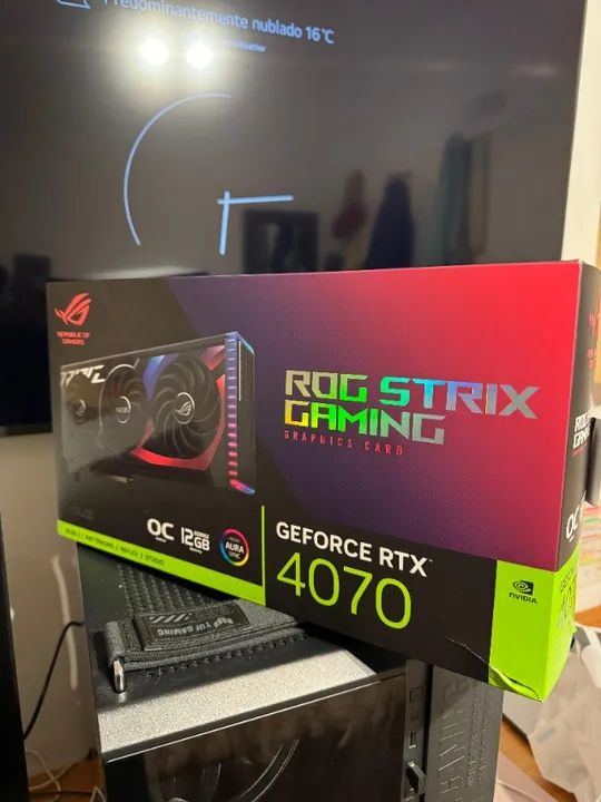 Placa De Vídeo RTX 4070 12gb OC Asus ROG (impecável)