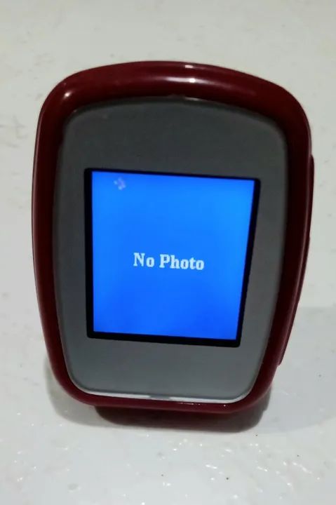 Chaveiro digital para 100  fotos, com bateria recarregável e cabo usb - Foto 2