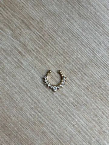 piercing de septo fake